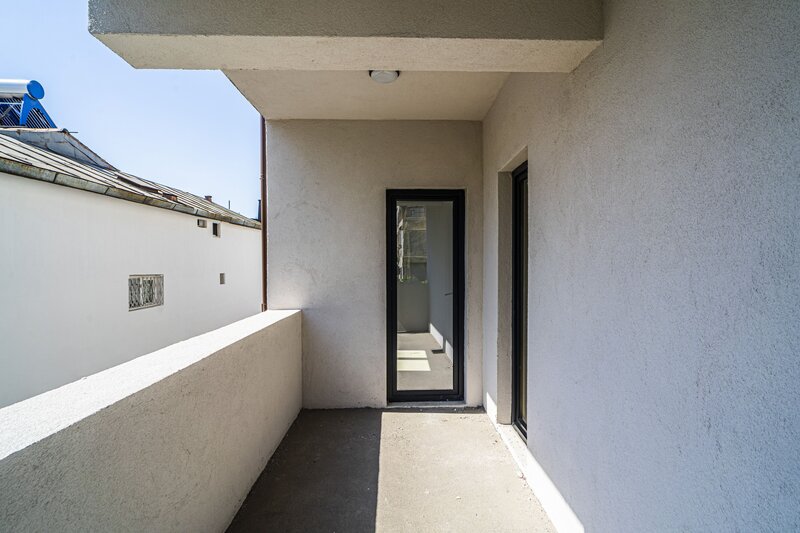 Militari- Margelelor ap. 3 camere, 87 mp, decomandat, 2 balcoane, zona de case